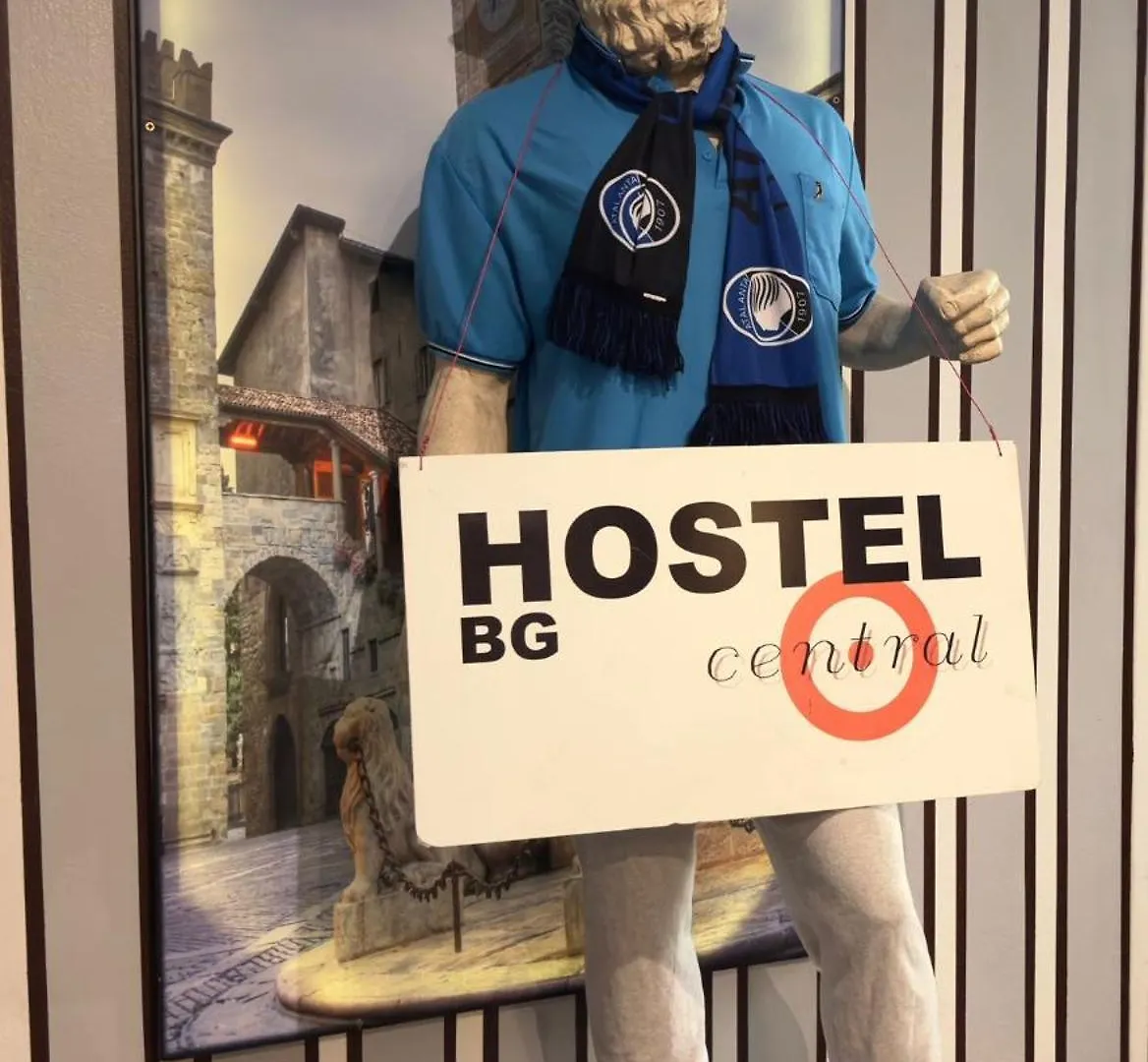Central Hostel Bg Μπέργκαμο