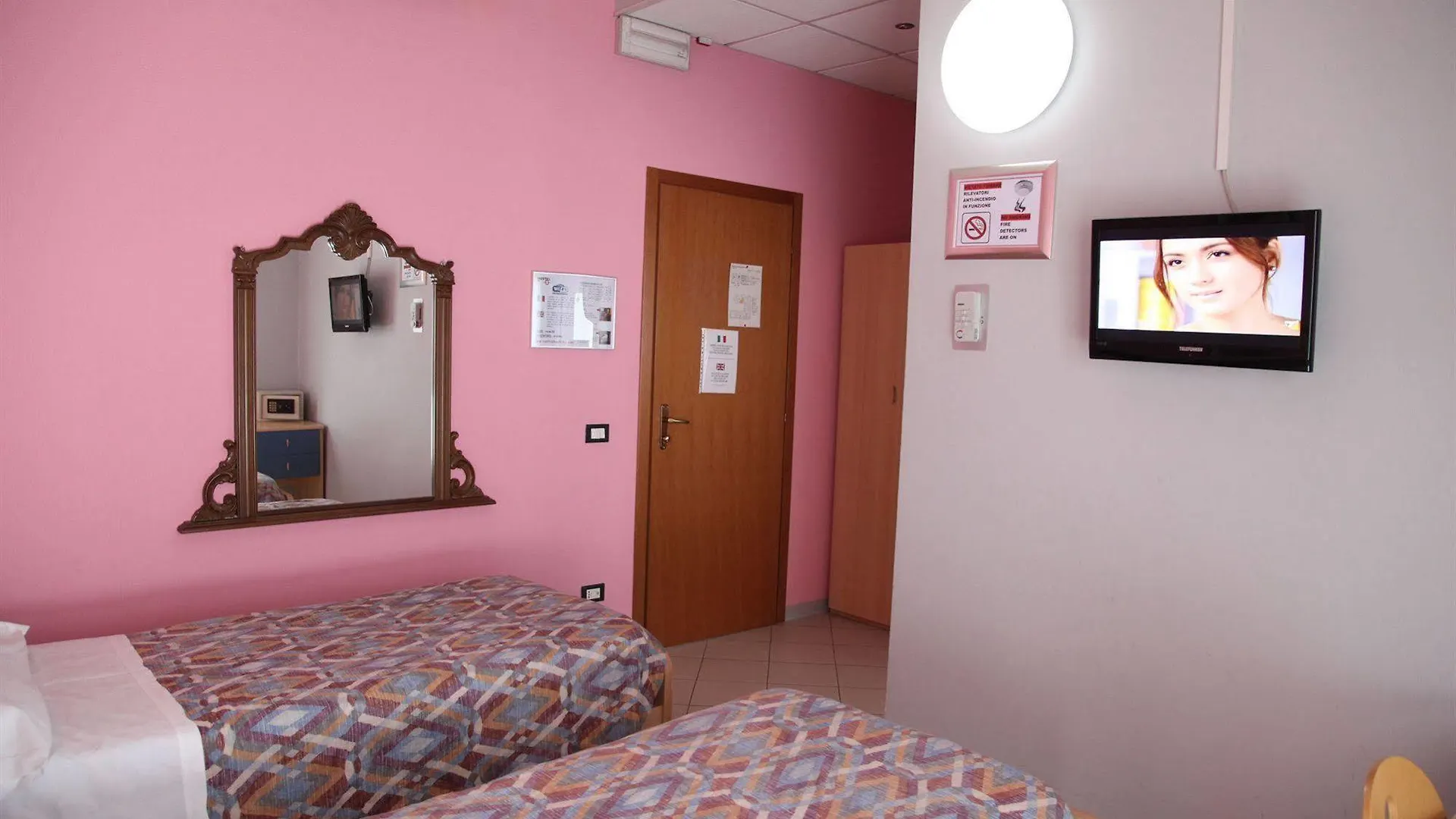 Central Hostel Bg Μπέργκαμο Ιταλία