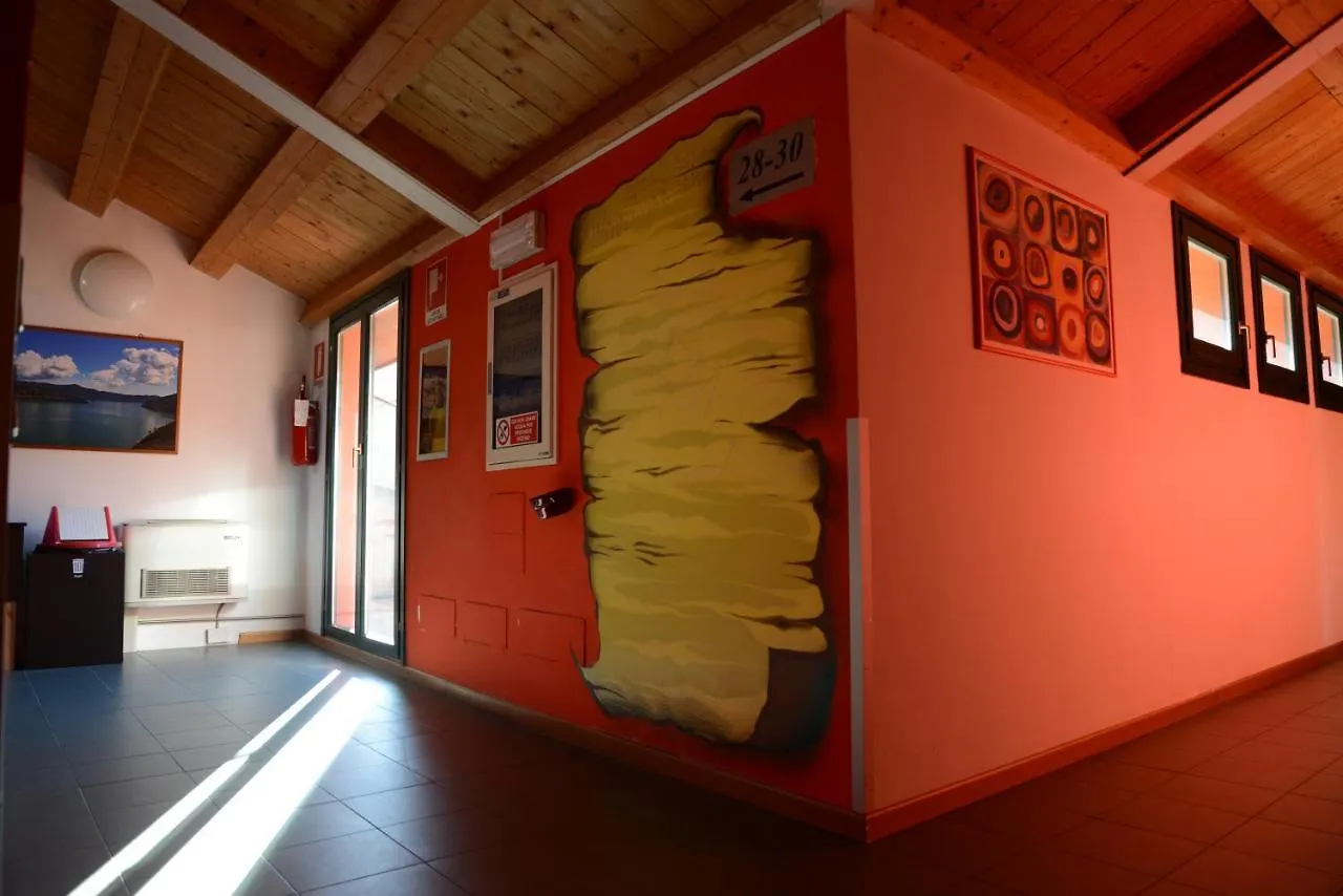 Central Hostel Bg Μπέργκαμο